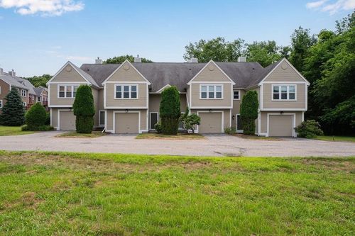 703-703 Brookhaven Ln, Woonsocket, RI, 02895-2770 | Card Image