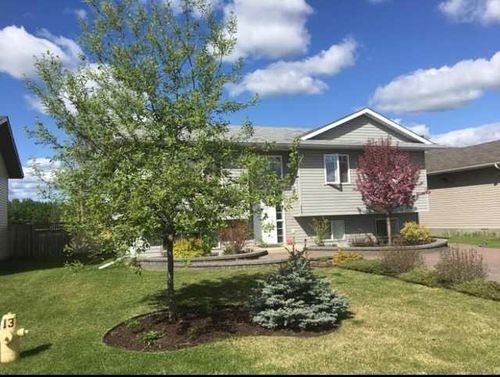 608 3rd Street Nw, Manning, AB, T0H2M0 | Card Image