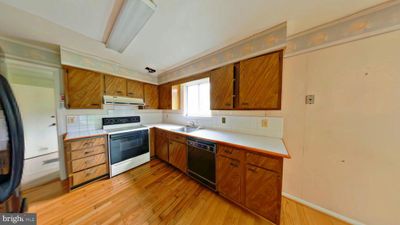 12800 Asbury Drive, House other with 4 bedrooms, 2 bathrooms and null parking in FORT WASHINGTON MD | Image 2