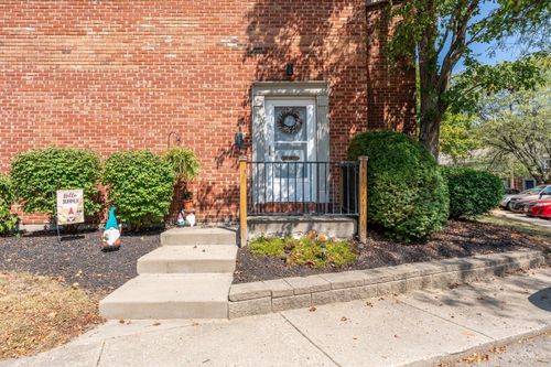 9141 Dominion Cir, Symmes Twp, OH, 45249-8404 | Card Image