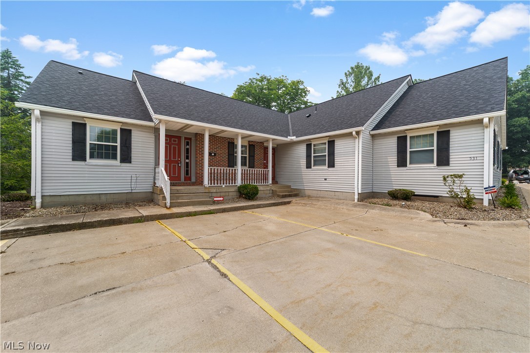 Commercial Lease in Medina
