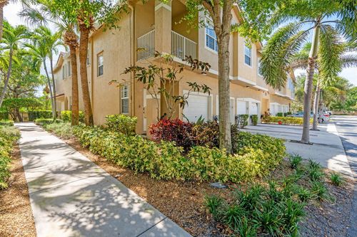 b-117 Lighthouse B Circle, Tequesta, FL, 33469 | Card Image