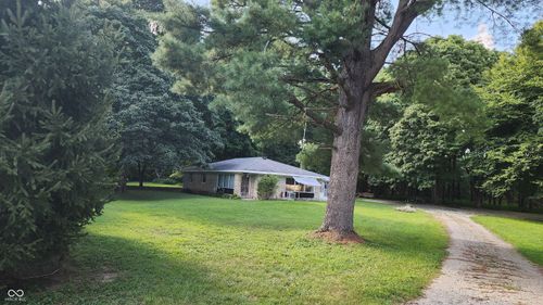 366 W 200 S, Veedersburg, IN, 47987-8560 | Card Image