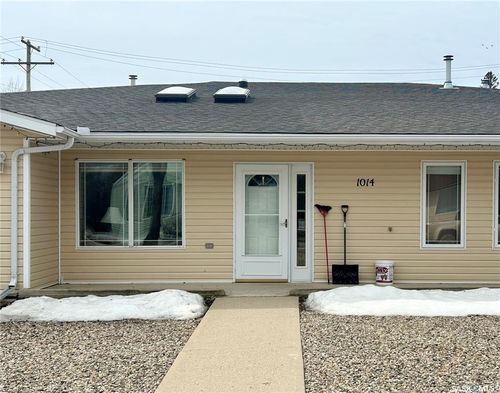 1014 105 Ave, Tisdale, SK, S0E1T0 | Card Image