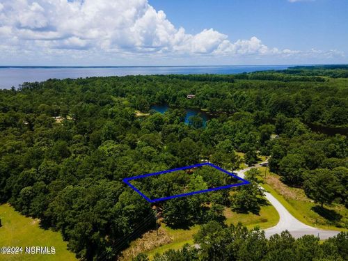 53 Willowbrook Dr, Minnesott Beach, NC, 28510-9001 | Card Image