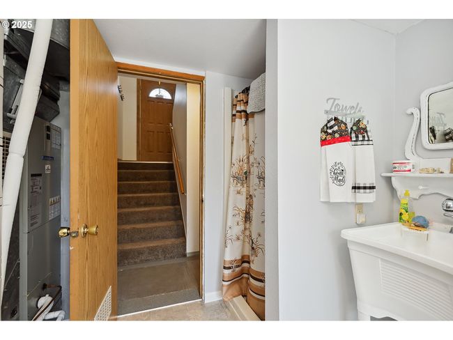 620 Sherman Dr, House other with 3 bedrooms, 2 bathrooms and 2 parking in The Dalles OR | Image 27
