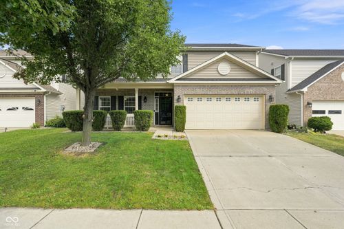 10662 Landsbrook Run N, Noblesville, IN, 46060-4516 | Card Image