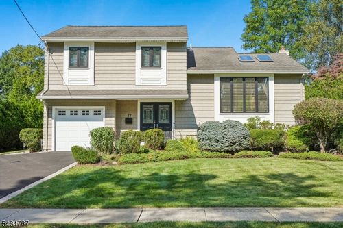 77 Francine Ave, West Caldwell, NJ, 07006-7233 | Card Image