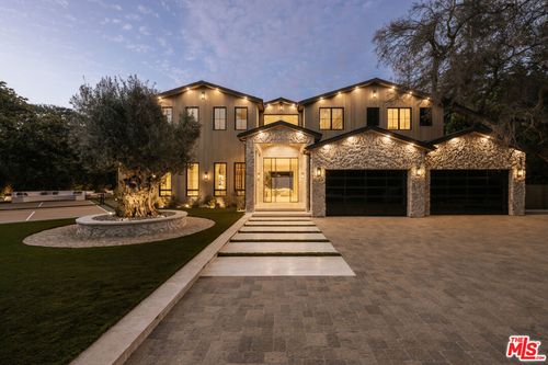 2130 Mandeville Canyon Rd, Los Angeles, CA, 90049-1825 | Card Image