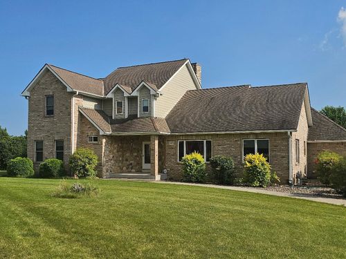 145 Victoria Circle, UNION GROVE, WI, 53182 | Card Image
