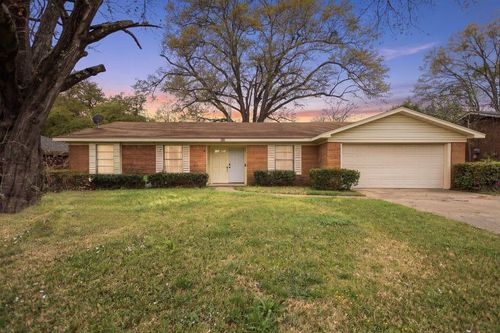 1511 Caldwell, Longview, TX, 75602 | Card Image