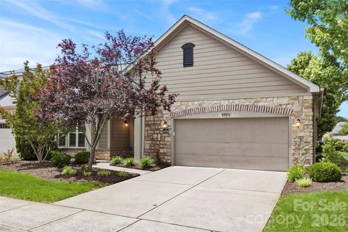 4950 Polo Gate Blvd, Charlotte, NC, 28216-6812 | Card Image