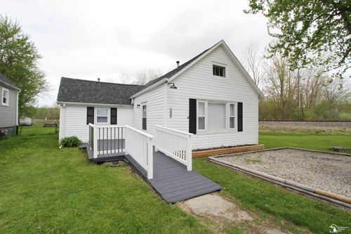 12259 Eldora St, Carleton, MI, 48117-9511 | Card Image