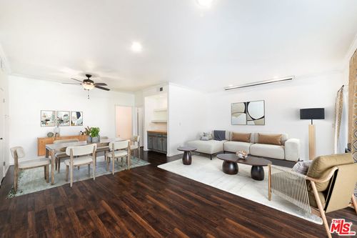 9-5139 Balboa Blvd, Encino, CA, 91316-3437 | Card Image