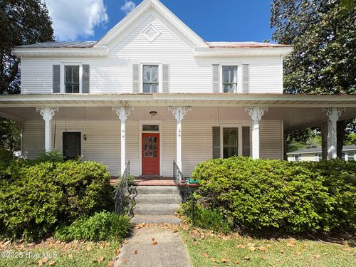 311 W Jones St, Trenton, NC, 28585-7571 | Card Image