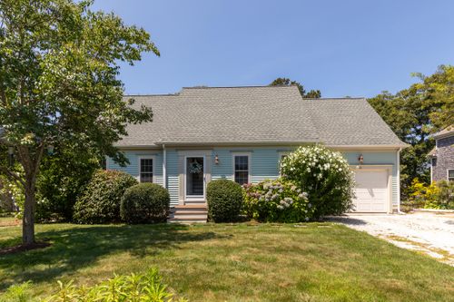 62 Dory Ln, Eastham, MA, 02642-2767 | Card Image