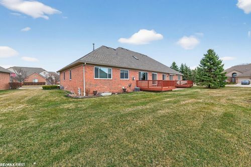 33878 Au Sable Dr, Chesterfield, MI, 48047-4390 | Card Image