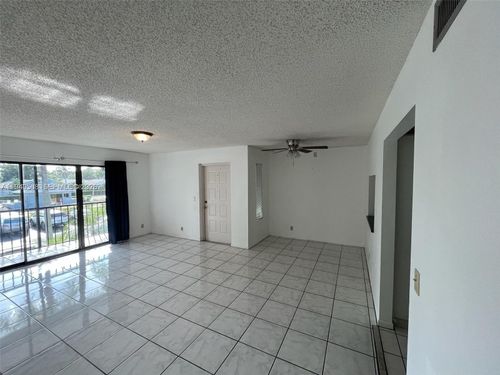apt-h2-1001 Green Pine Blvd, West Palm Beach, FL, 33409-7010 | Card Image