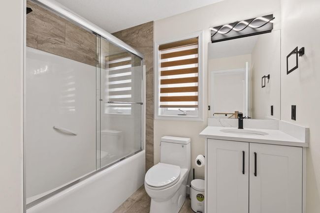 254 Discovery Ridge Way Sw, House other with 6 bedrooms, 4 bathrooms and 4 parking in Calgary AB | Image 29