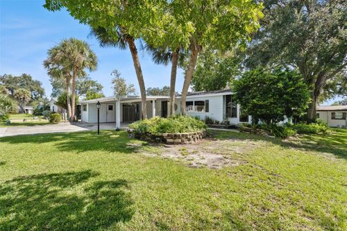 25040 Betton Hl, LEESBURG, FL, 34748-8312 | Card Image
