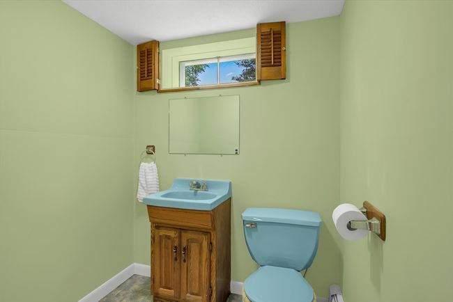 21 Crestfield Ln, House other with 3 bedrooms, 2 bathrooms and 5 parking in Leominster MA | Image 19