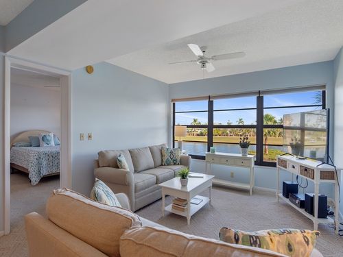 apt-201-31 Plantation Dr, Vero Beach, FL, 32966-8225 | Card Image