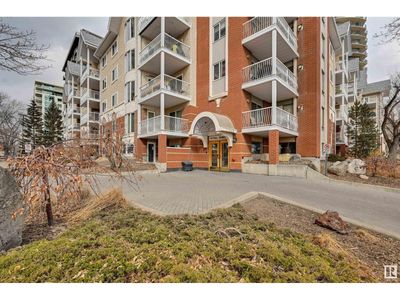 414 - 11716 100 Ave Nw, Condo with 2 bedrooms, 2 bathrooms and 2 parking in Edmonton AB | Image 2