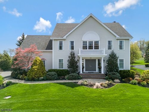 182 Beaumonte Way, Bridgewater, NJ, 08807-2313 | Card Image