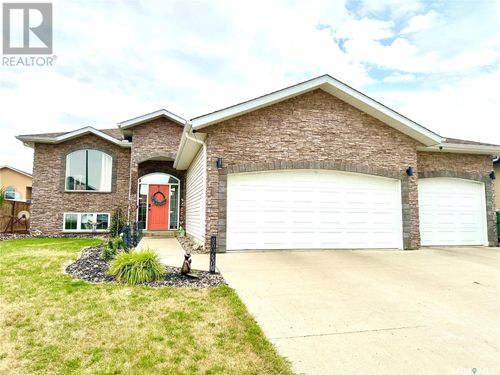 10305 Bunce Cres, North Battleford, SK, S9A3Y5 | Card Image