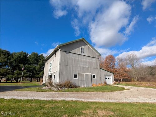 13130 Kinsman Rd, Burton, OH, 44021-9589 | Card Image