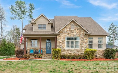 140 Pine Bluff Dr, Mooresville, NC, 28117-6654 | Card Image