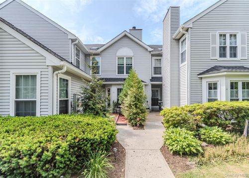 10 Olde Wagon Rd, Warwick, NY, 10990-4224 | Card Image