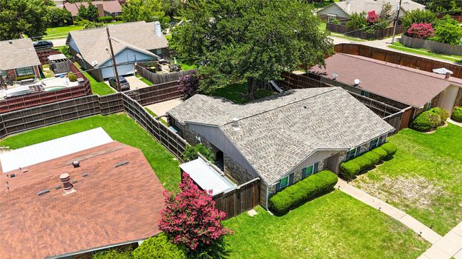 Aerial perspective of suburban area | Image 33