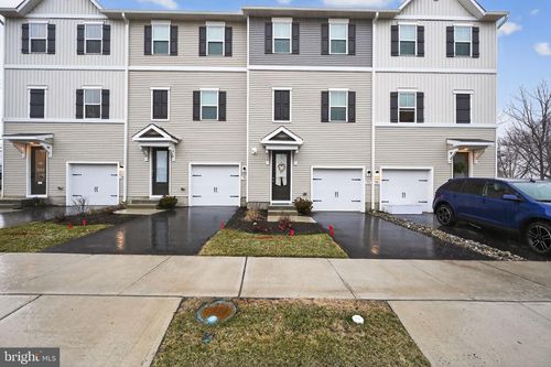 602-44 Basswood St, Berlin, NJ, 08009-3000 | Card Image