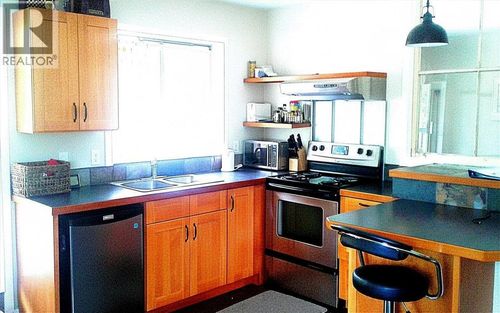 409-1510 Nickleplate Rd, Rossland, BC, V0G1Y0 | Card Image
