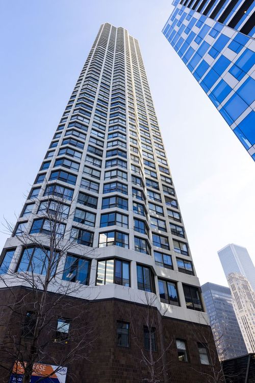 unit-414-405 N Wabash Ave, Chicago, IL, 60611-3516 | Card Image
