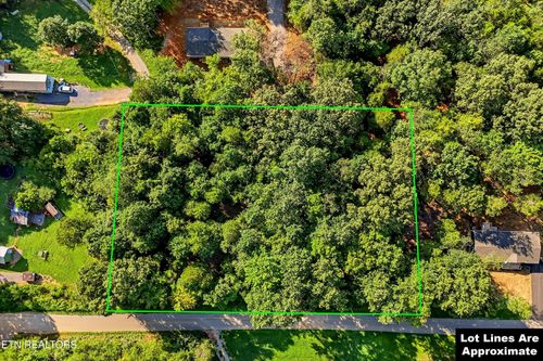 161 Pinecrest Drive, Loudon, TN, 37774 | Card Image