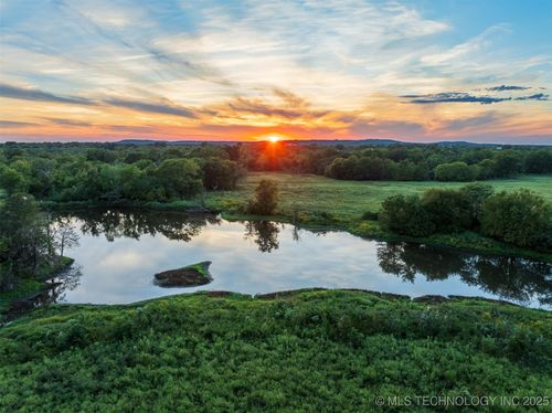 83 E 1010 Rd, Council Hill, OK, 74428 | Card Image