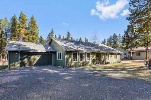 2057 Checkrein Ln, La Pine, OR, 97739-9264 | Card Image