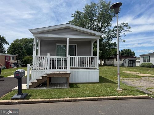3501 Cannon Dr, MORRISVILLE, PA, 19067-5117 | Card Image