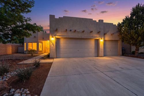 3131 Rio Maria Dr Sw, Albuquerque, NM, 87121-2630 | Card Image