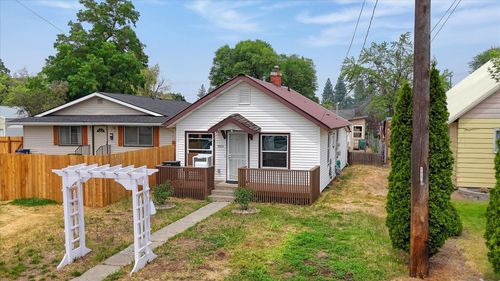 823 E North Ave, Spokane, WA, 99207 | Card Image