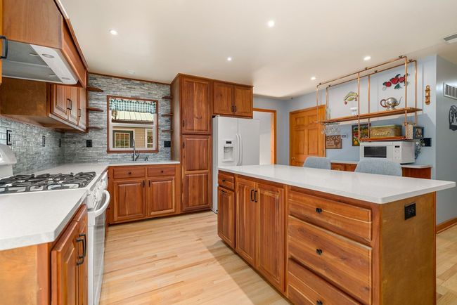 505 Kesterson Ln, House other with 3 bedrooms, 2 bathrooms and 2 parking in Victoria VA | Image 4
