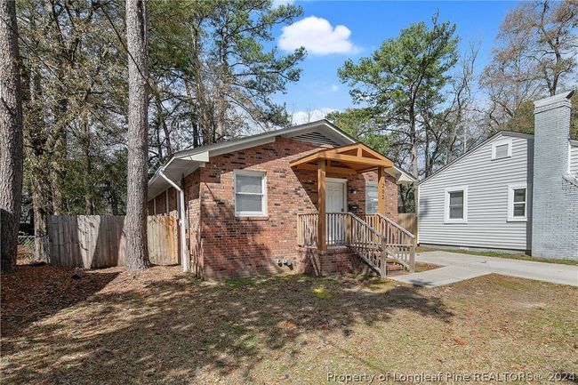 202 Sedberry Street, House other with 2 bedrooms, 1 bathrooms and null parking in Fayetteville NC | Image 3