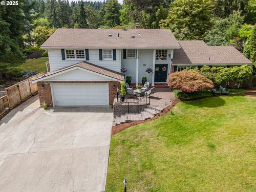 2330 W 23rd Pl, Eugene, OR, 97405-1406 | Card Image