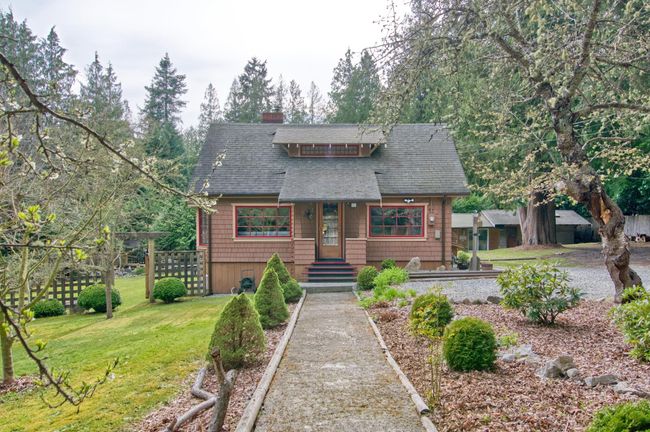 1183 Roberts Creek Road, House other with 3 bedrooms, 1 bathrooms and 4 parking in Roberts Creek BC | Image 2
