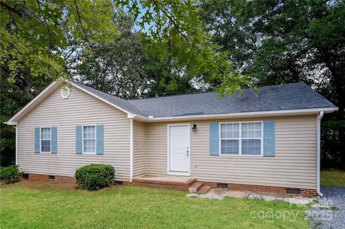 201 Killian Cir, Clover, SC, 29710-8042 | Card Image