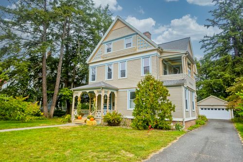 40 Fairfield Ave, Holyoke, MA, 01040-2047 | Card Image