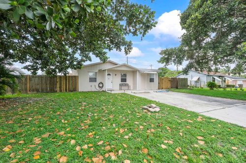 3344 Plaza Pl, Lake Worth, FL, 33462-3640 | Card Image