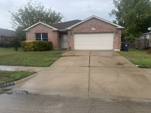1403 Eveningcrest Court, Arlington, TX, 76002 | Card Image